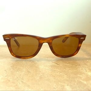 Ray-Ban wayfarer